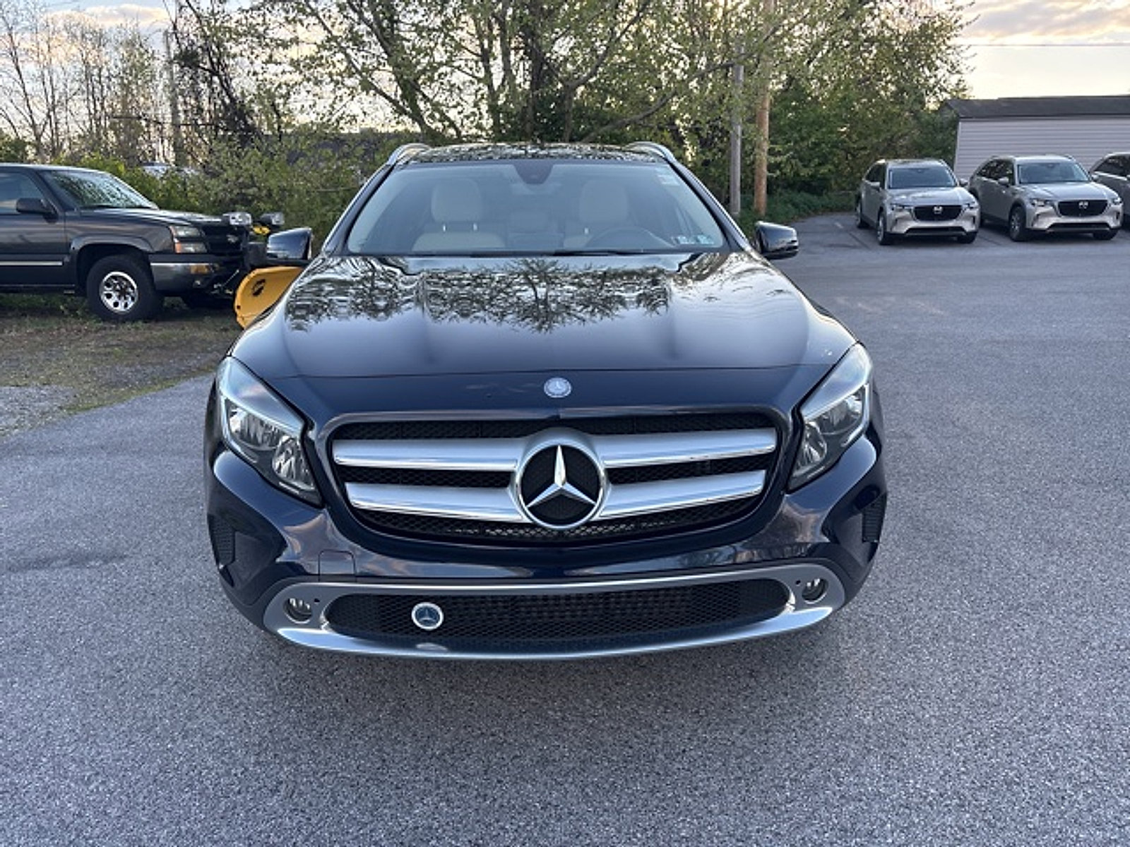 Used 2017 Mercedes-Benz GLA 250 4MATIC image 2
