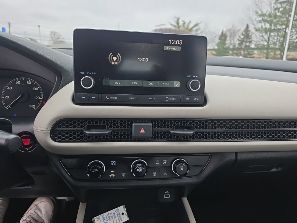 Used 2023 Honda HR-V LX image 18