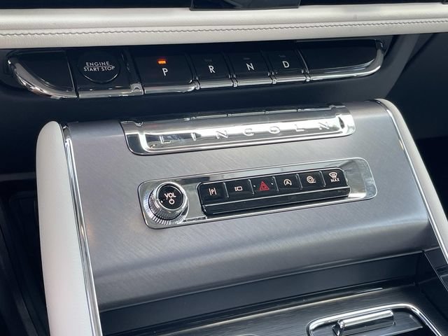 New 2026 Lincoln Aviator AWD image 29