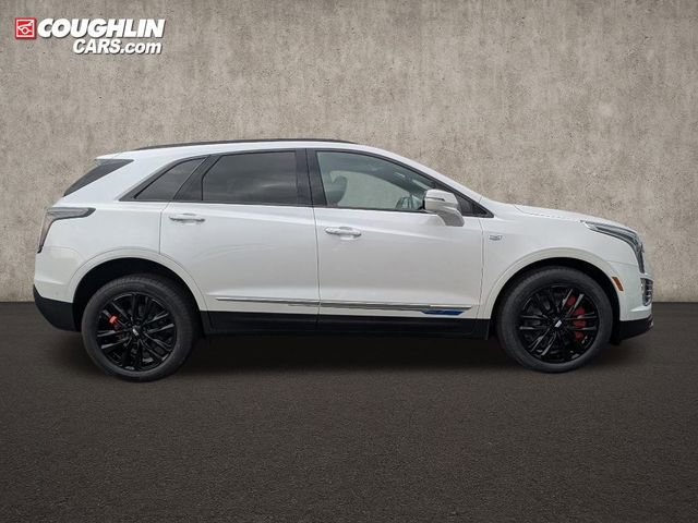 New 2025 Cadillac XT5 Sportv w/ LPO, Blue Accent Package image 8