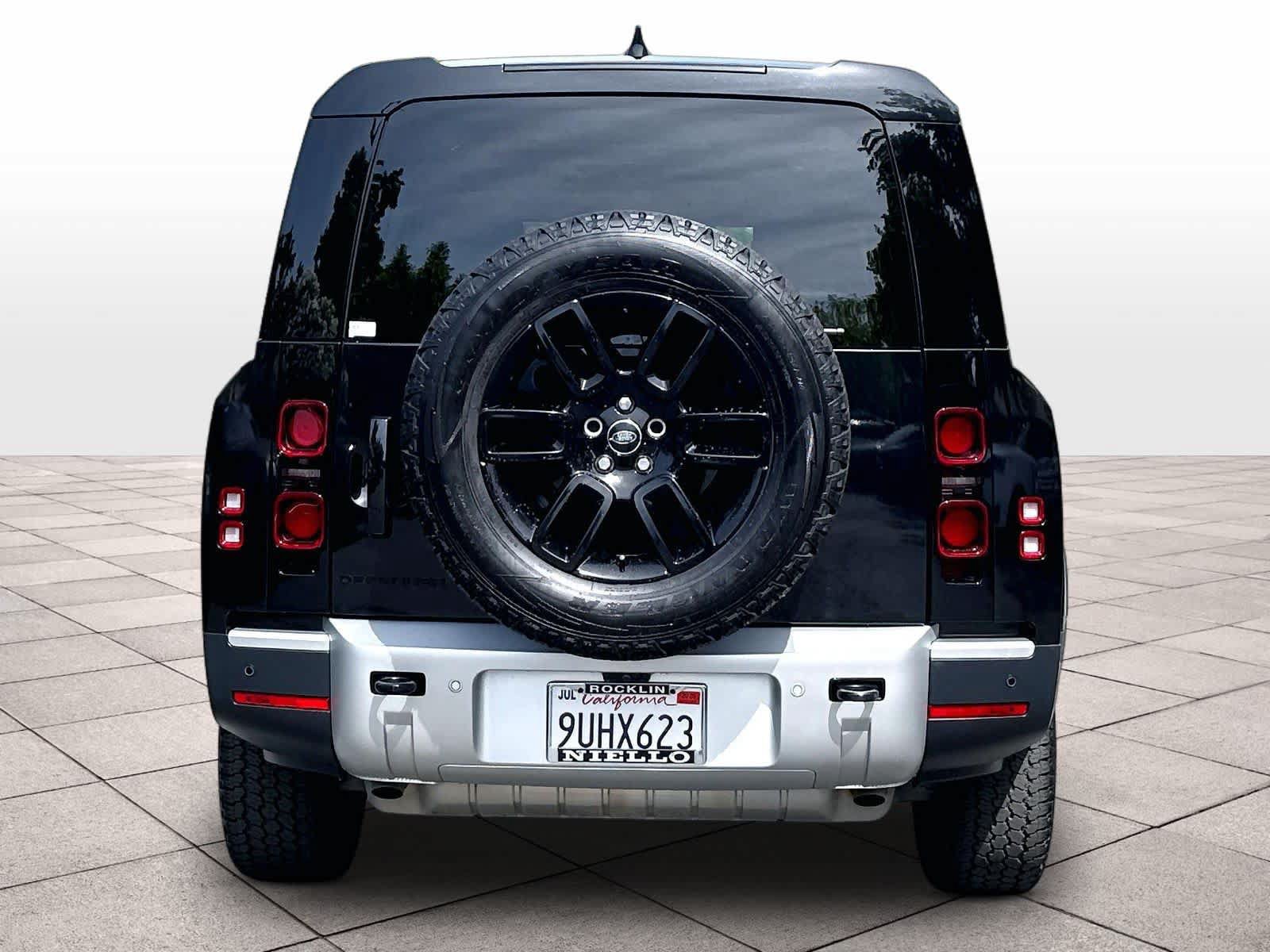 Used 2025 Land Rover Defender 130 S AWD/4WD image 7