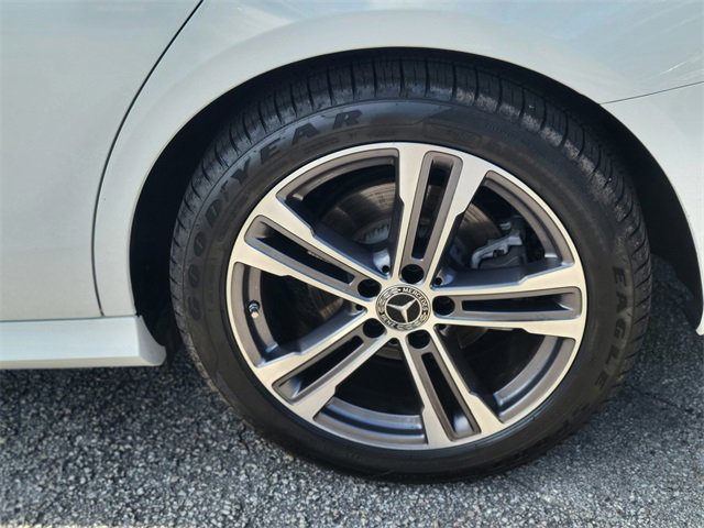 Used 2022 Mercedes-Benz E 350 Sedan image 7