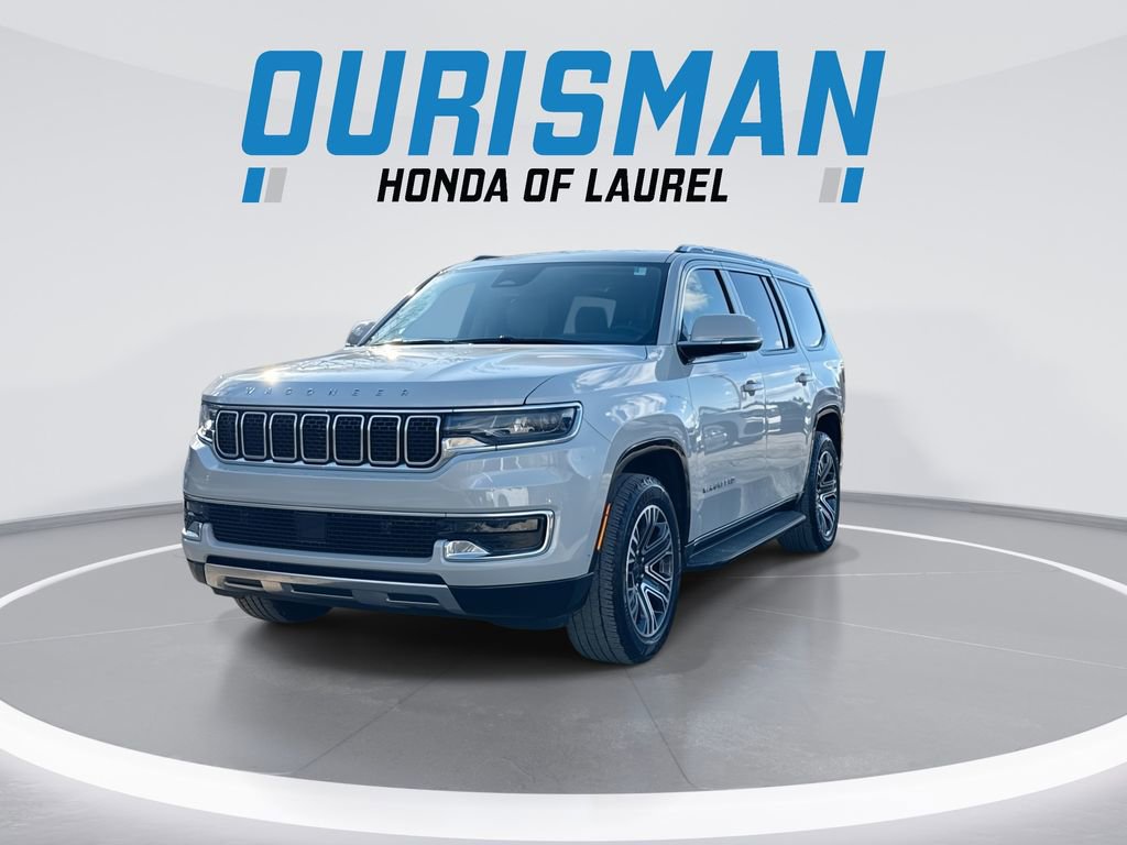 Used 2022 Jeep Wagoneer Series III w/ Flexible Seating Group image 4