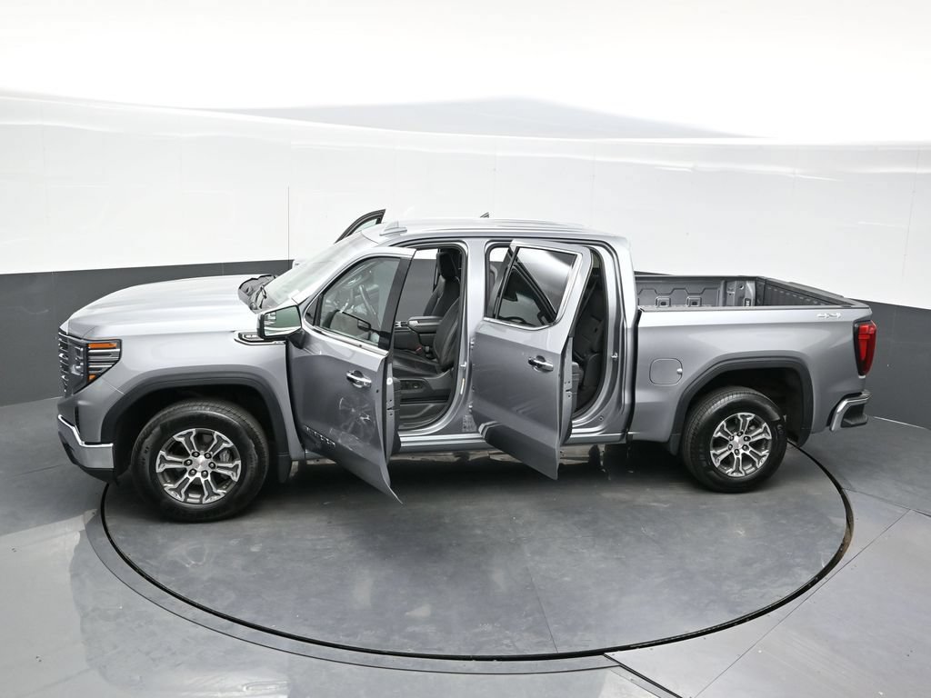 Used 2025 GMC Sierra 1500 SLT AWD/4WD image 45