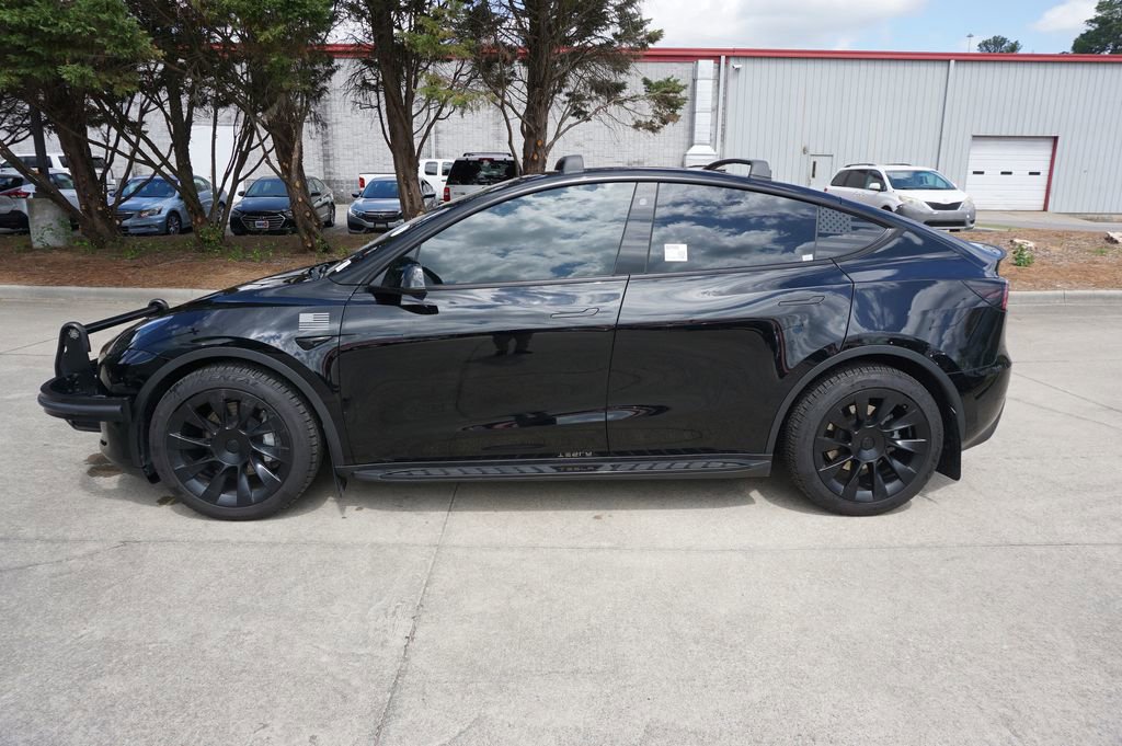 Used 2023 Tesla Model Y Long Range image 23