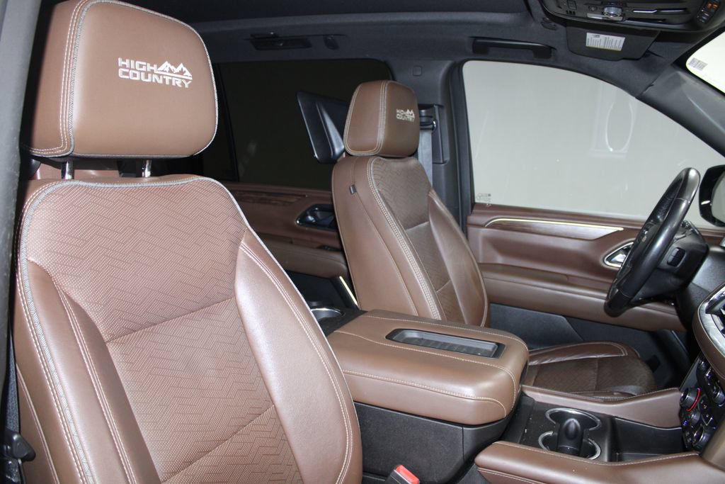 Used 2021 Chevrolet Suburban High Country RWD image 23