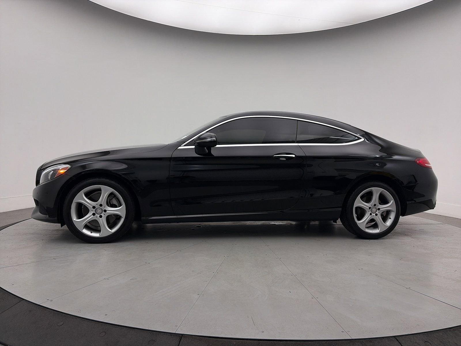 Used 2017 Mercedes-Benz C 300 4MATIC Coupe image 37