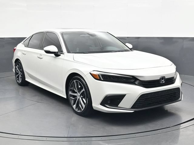 Used 2023 Honda Civic Touring image 2
