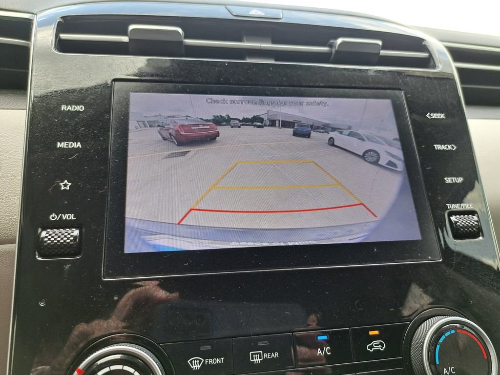 Used 2022 Hyundai Tucson SEL FWD image 11