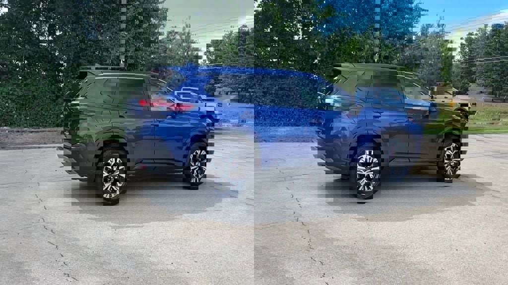 Used 2023 Nissan Rogue SV image 6