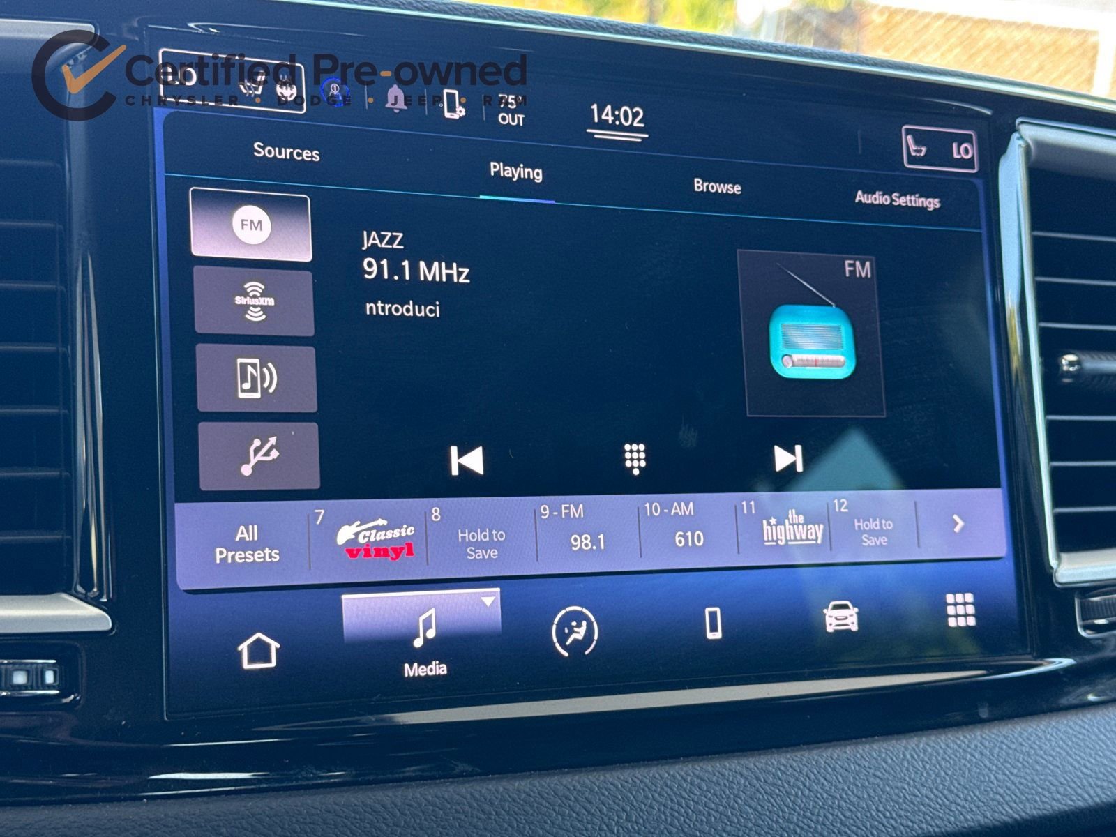 Used 2022 Chrysler Pacifica Touring-L FWD image 20