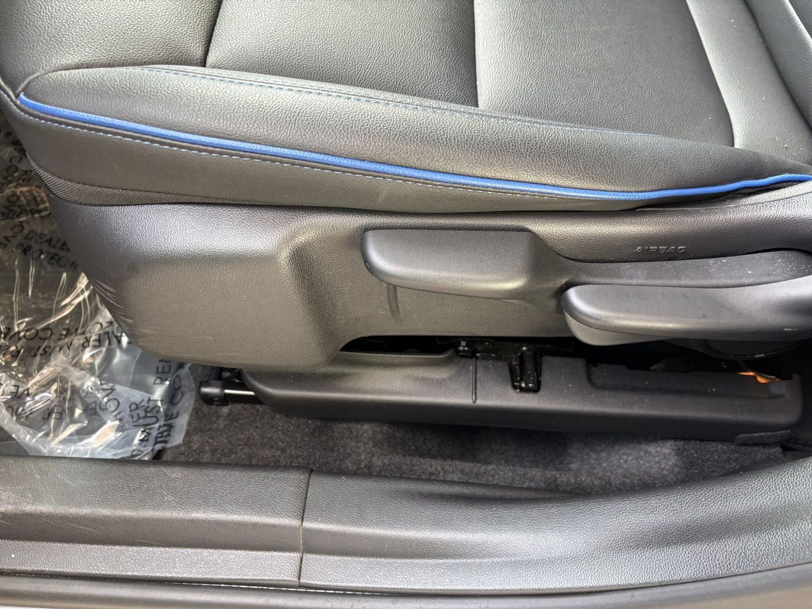 Used 2025 Buick Envista Sport Touring image 23