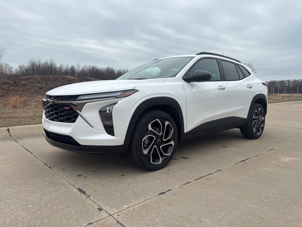 New 2026 Chevrolet Trax RS w/ Sunroof Package