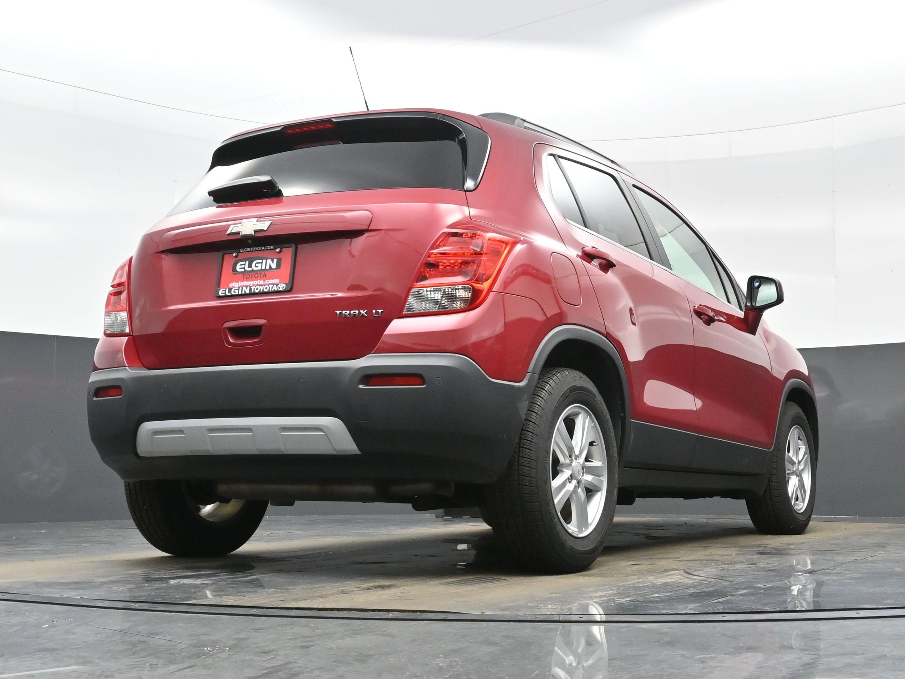 Used 2015 Chevrolet Trax LT w/ LT Plus Package FWD image 30