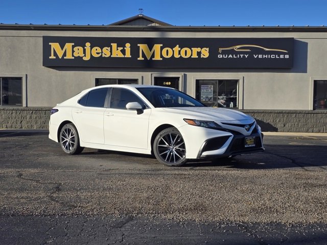 Used 2023 Toyota Camry SE