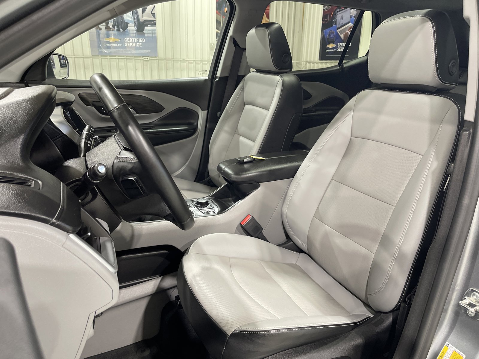 Used 2024 GMC Terrain SLT w/ Infotainment Package II AWD/4WD image 20