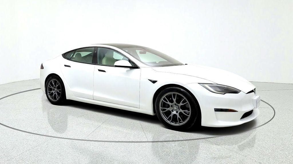 Used 2022 Tesla Model S Plaid AWD/4WD image 3