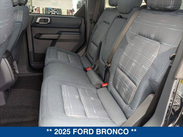 New 2025 Ford Bronco Badlands AWD/4WD image 16