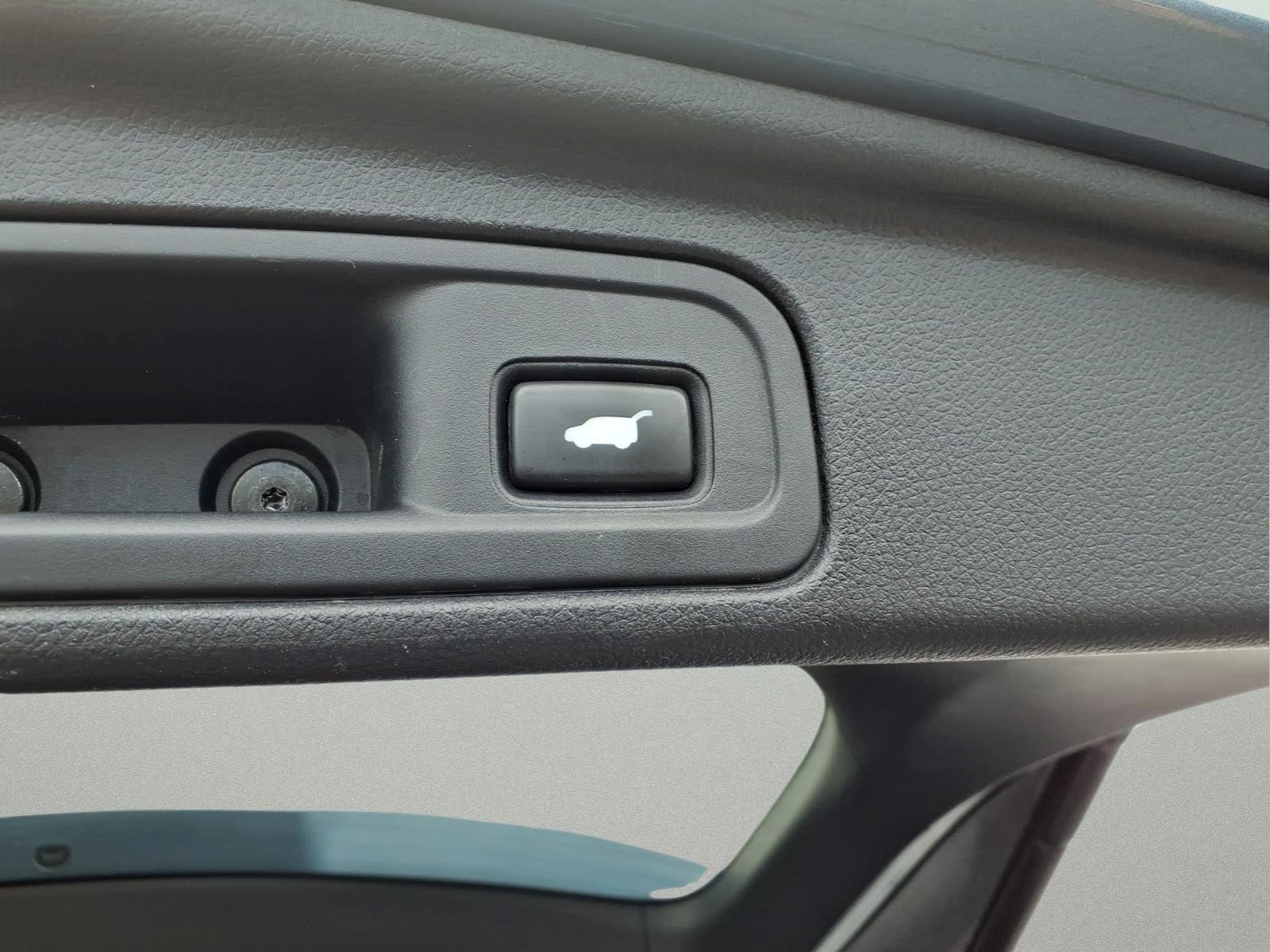 Used 2017 Honda Pilot Touring image 11