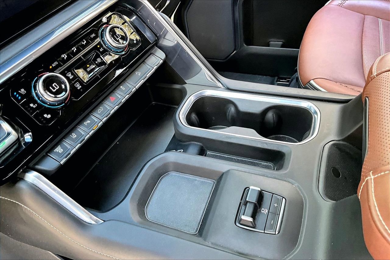 Used 2024 GMC Sierra 2500 Denali Ultimate image 15