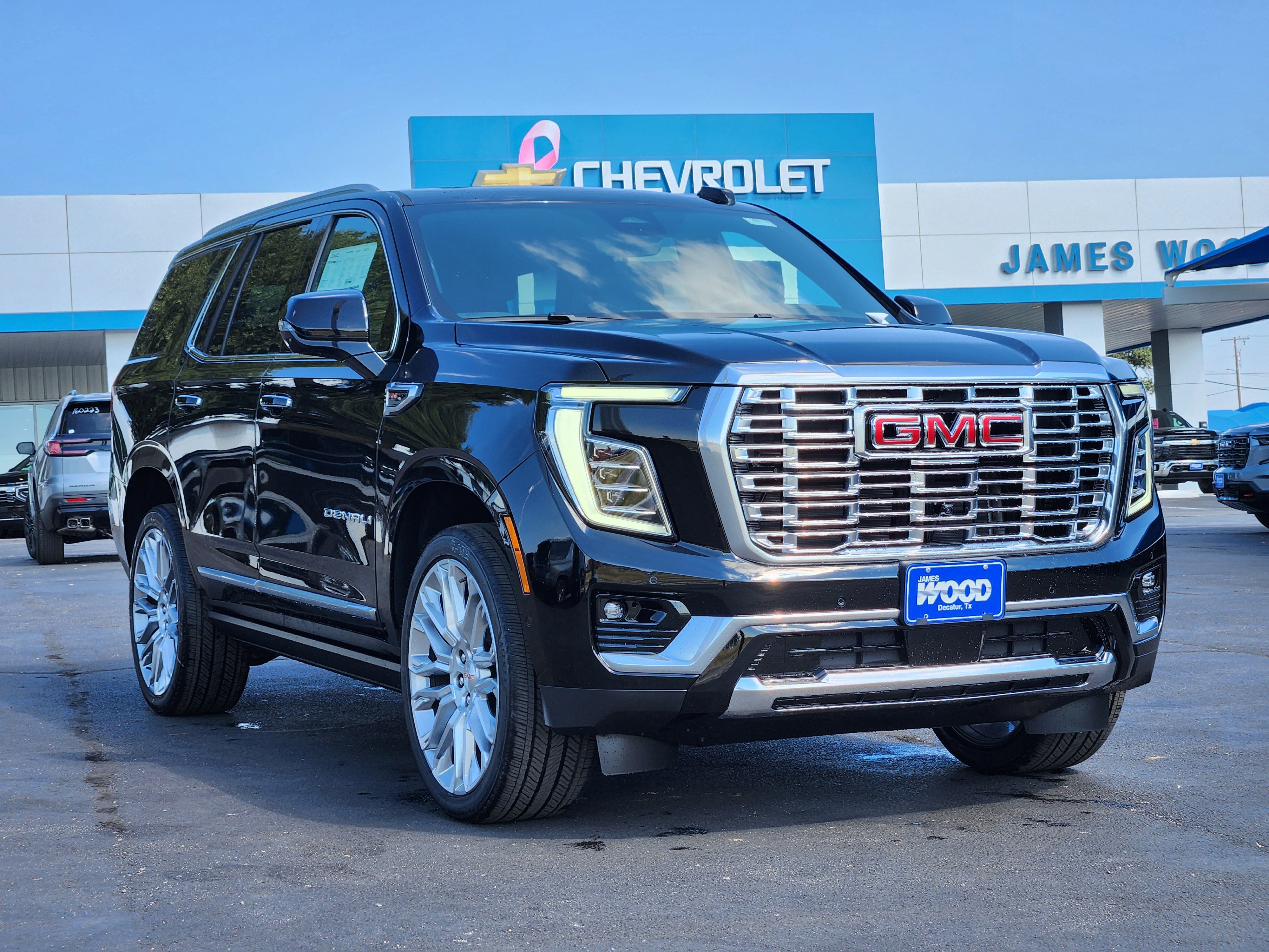 New 2026 GMC Yukon Denali w/ Denali Reserve Package image 2