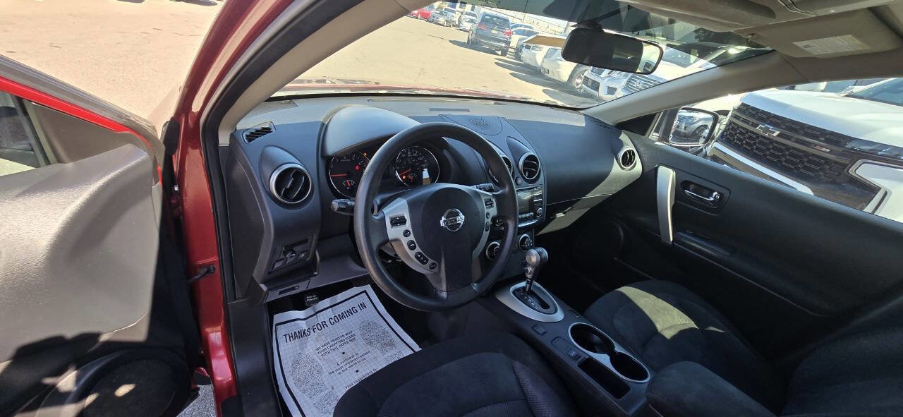 Used 2014 Nissan Rogue S w/ Convenience Package image 9