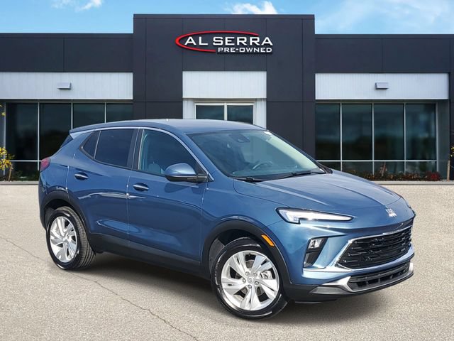 Certified 2024 Buick Encore GX Preferred w/ Comfort Package FWD image 1