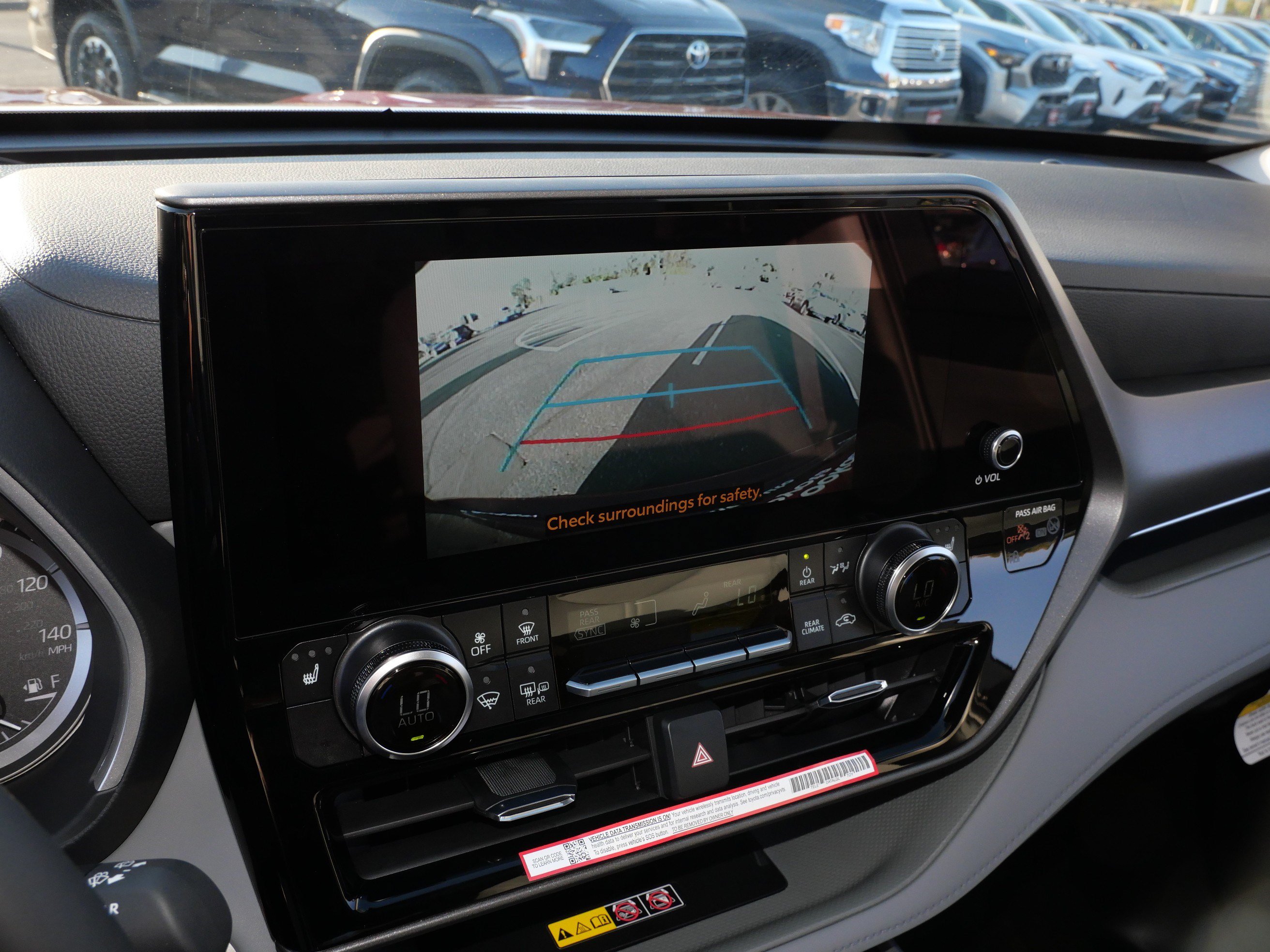 Certified 2026 Toyota Highlander XLE AWD/4WD image 33