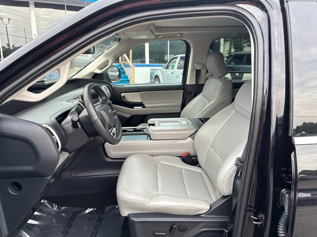 Used 2025 Ford Expedition Active AWD/4WD image 66