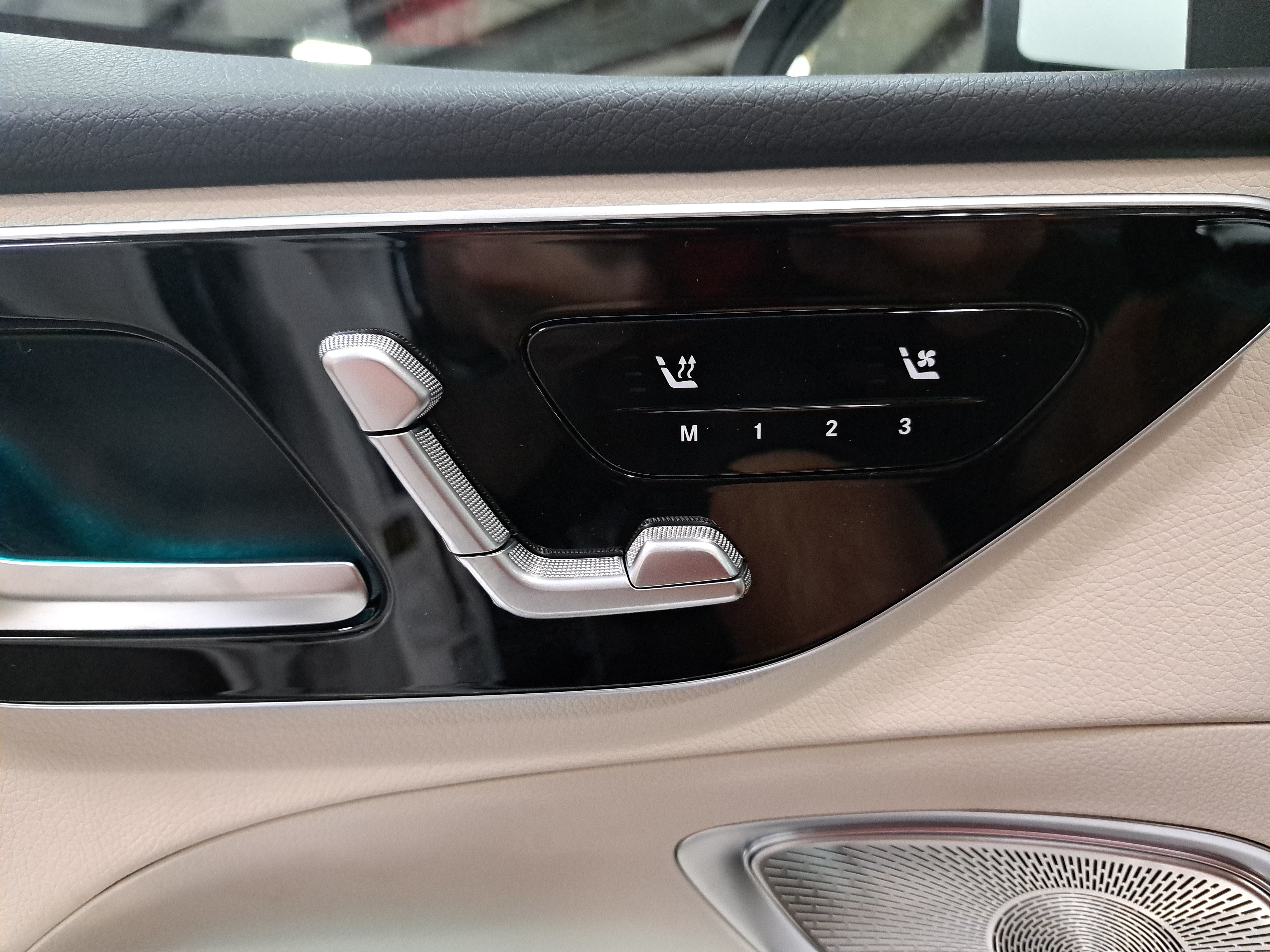New 2026 Mercedes-Benz C 300 Sedan image 29
