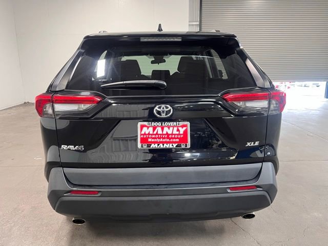 Used 2020 Toyota RAV4 XLE w/ Convenience Package image 4