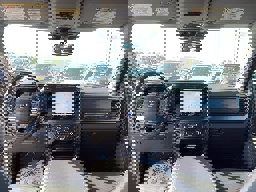 Used 2024 Ford F350 Lariat image 25