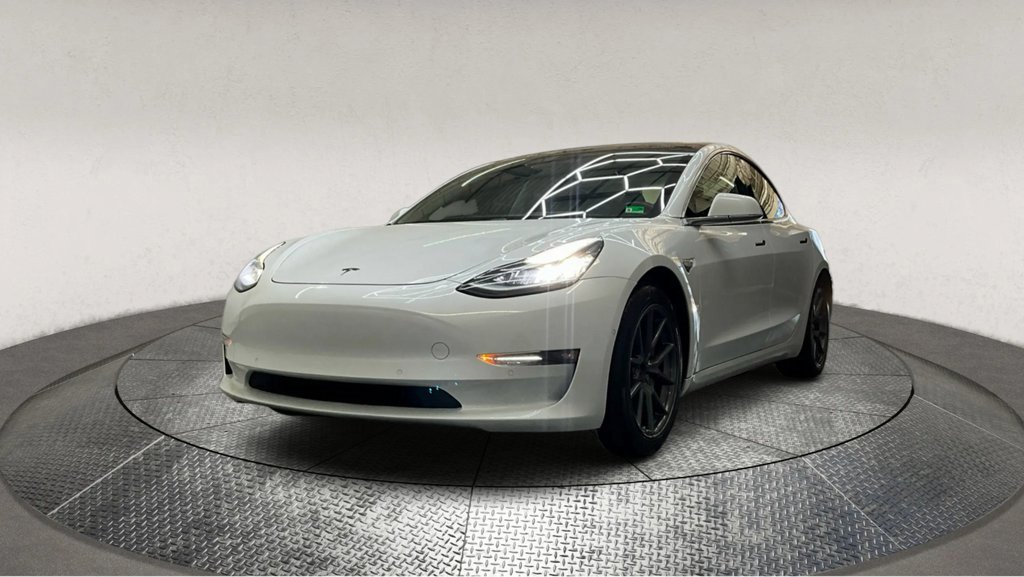 Used 2018 Tesla Model 3 Long Range image 4