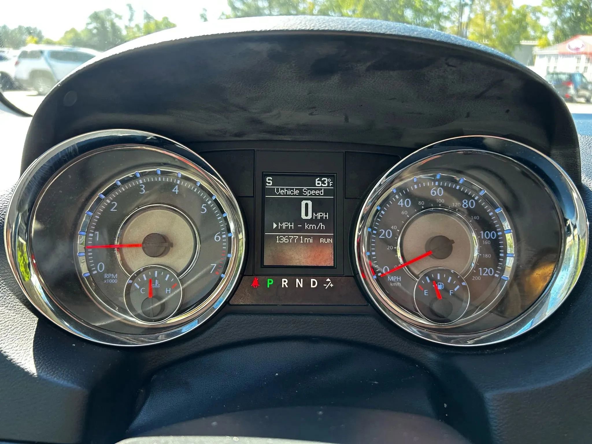 Used 2016 Chrysler Town & Country Touring image 17