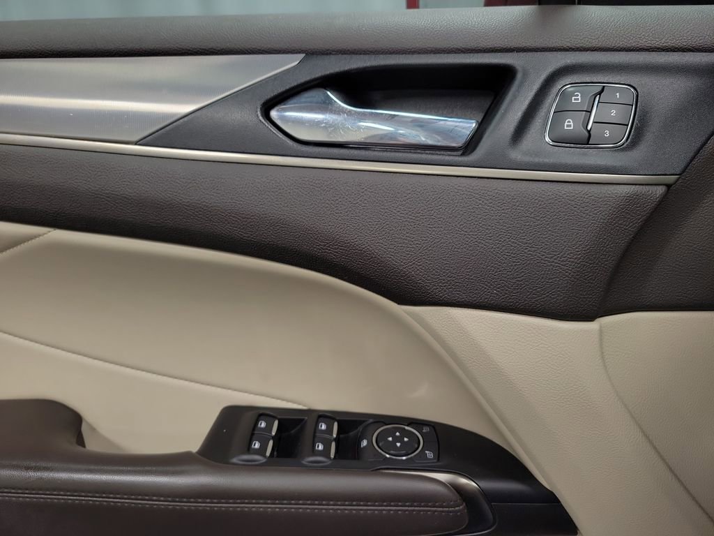 Used 2019 Lincoln MKC Premiere image 21
