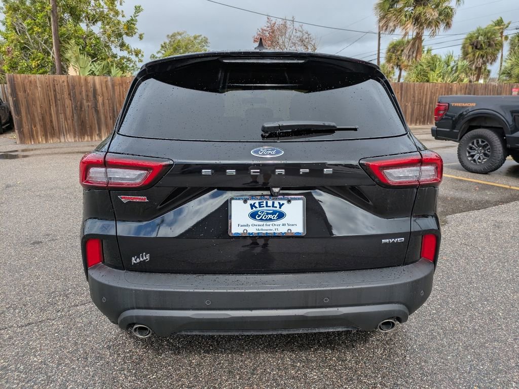 Certified 2025 Ford Escape ST-Line w/ Tech Pack #1 AWD/4WD image 7