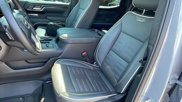 Used 2024 GMC Sierra 1500 AT4X image 12