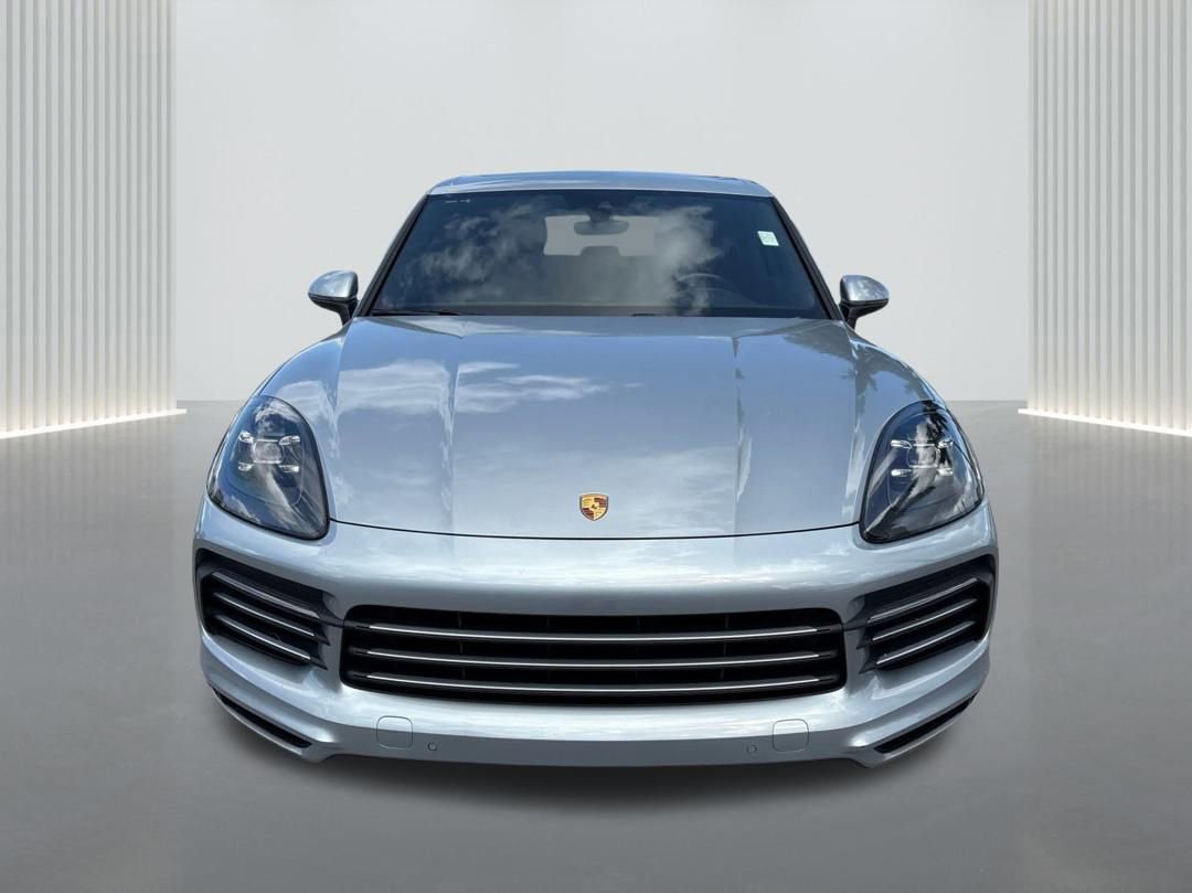 Used 2022 Porsche Cayenne image 2