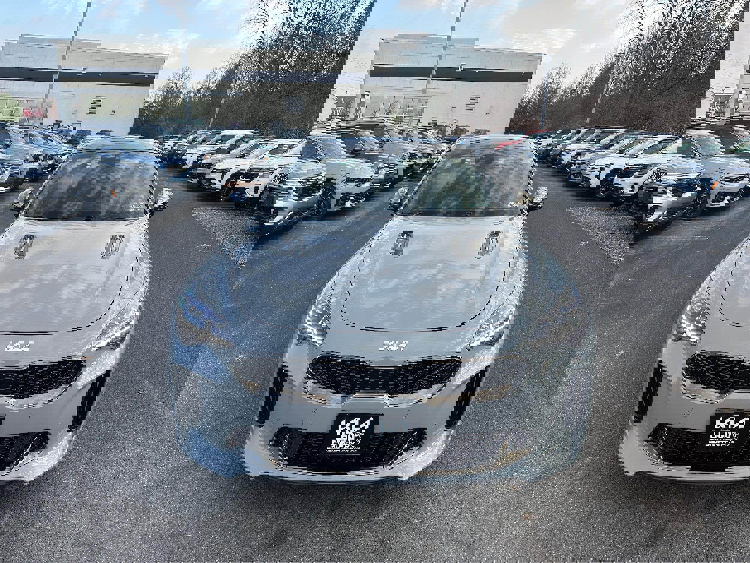 Used 2023 Kia Stinger GT2 image 2