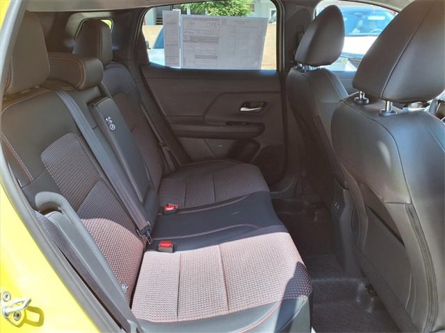 New 2026 Nissan Kicks SR image 7