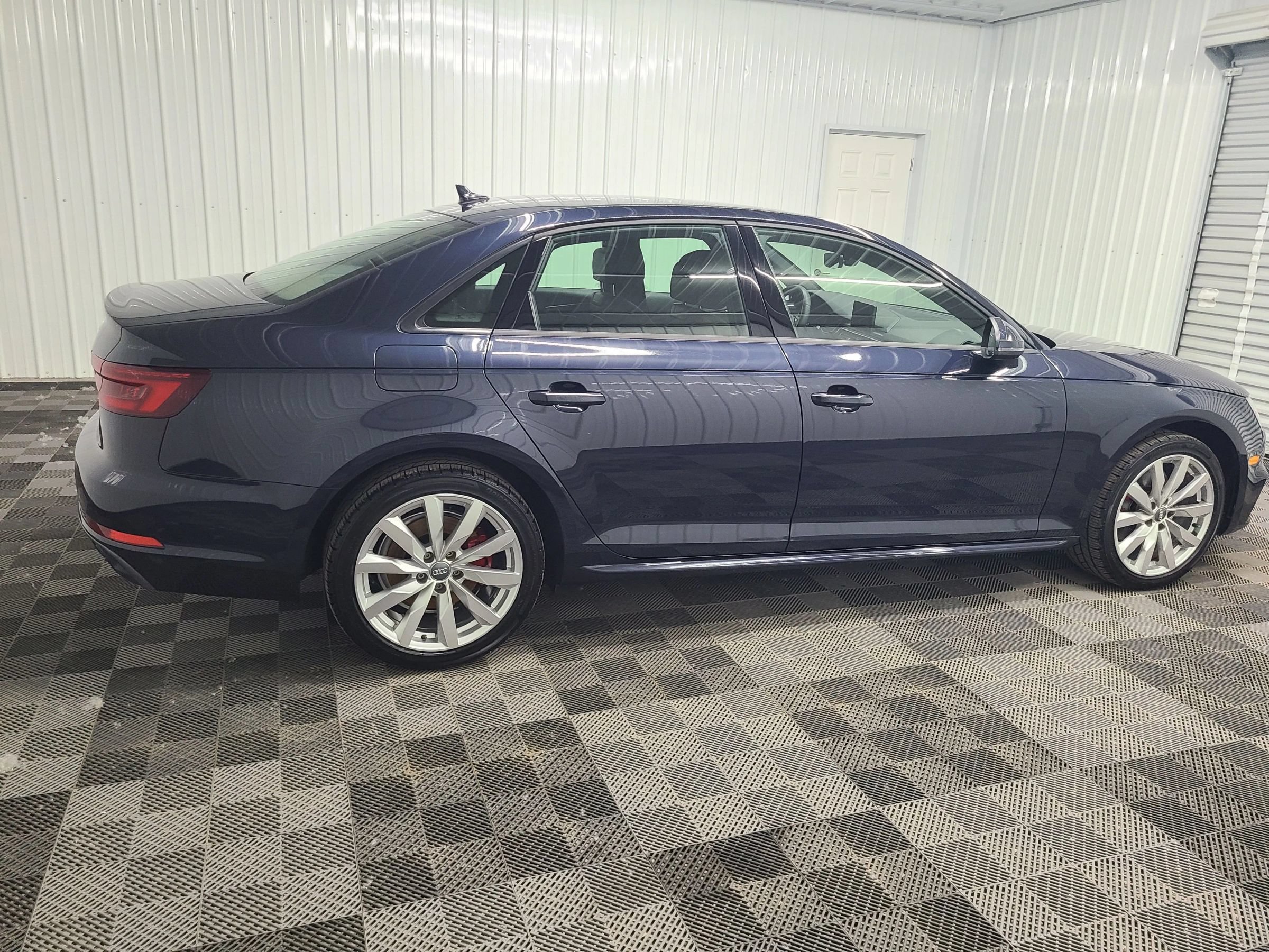 Used 2018 Audi A4 2.0T Ultra Premium w/ Convenience Package FWD image 12