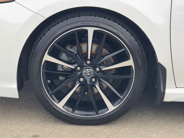 Used 2019 Toyota Camry XSE image 5