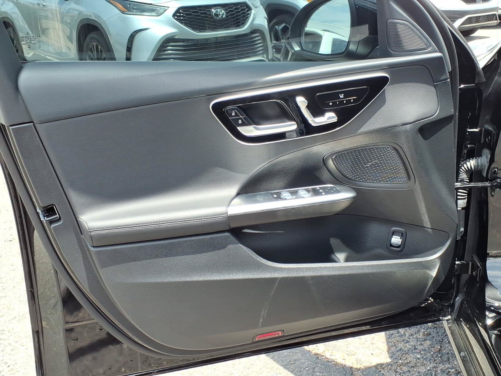 Used 2024 Mercedes-Benz C 300 Sedan image 19