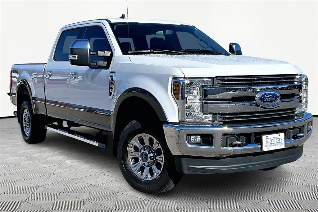 Certified 2019 Ford F250 Lariat w/ Chrome Package image 12