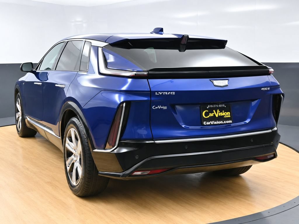 Used 2024 Cadillac Lyriq Tech RWD image 4