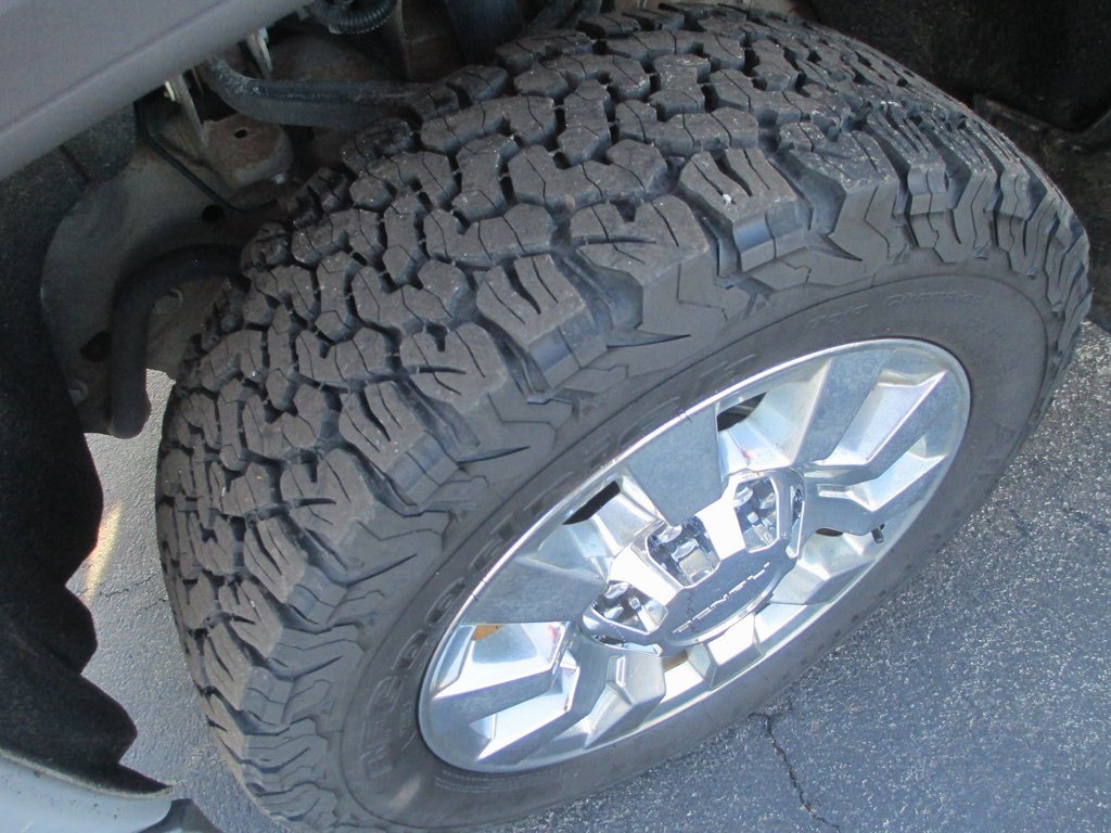 Used 2019 GMC Sierra 2500 Denali w/ Duramax Plus Package image 12