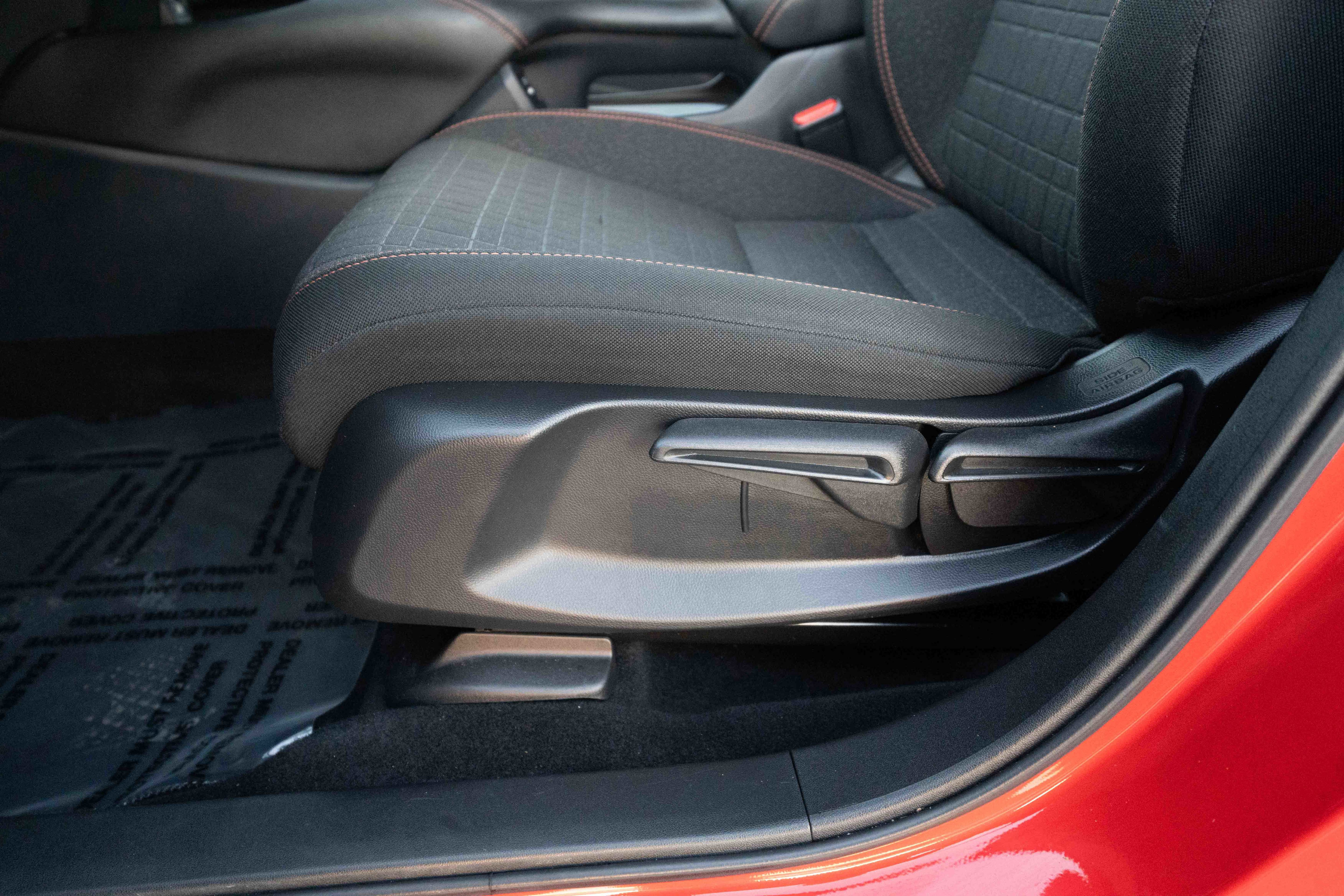 Used 2025 Honda HR-V Sport image 12