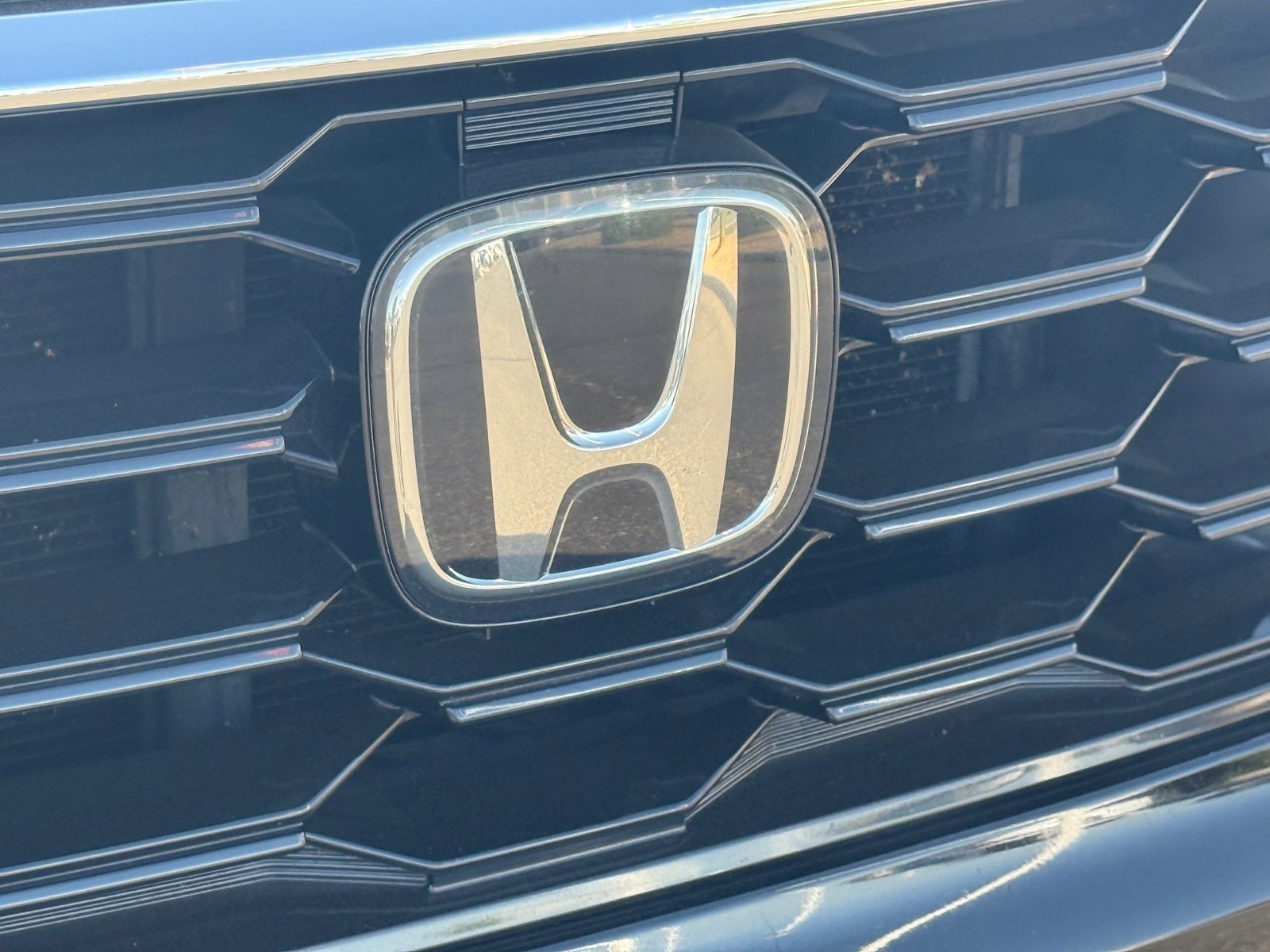 Used 2025 Honda Pilot Touring image 35
