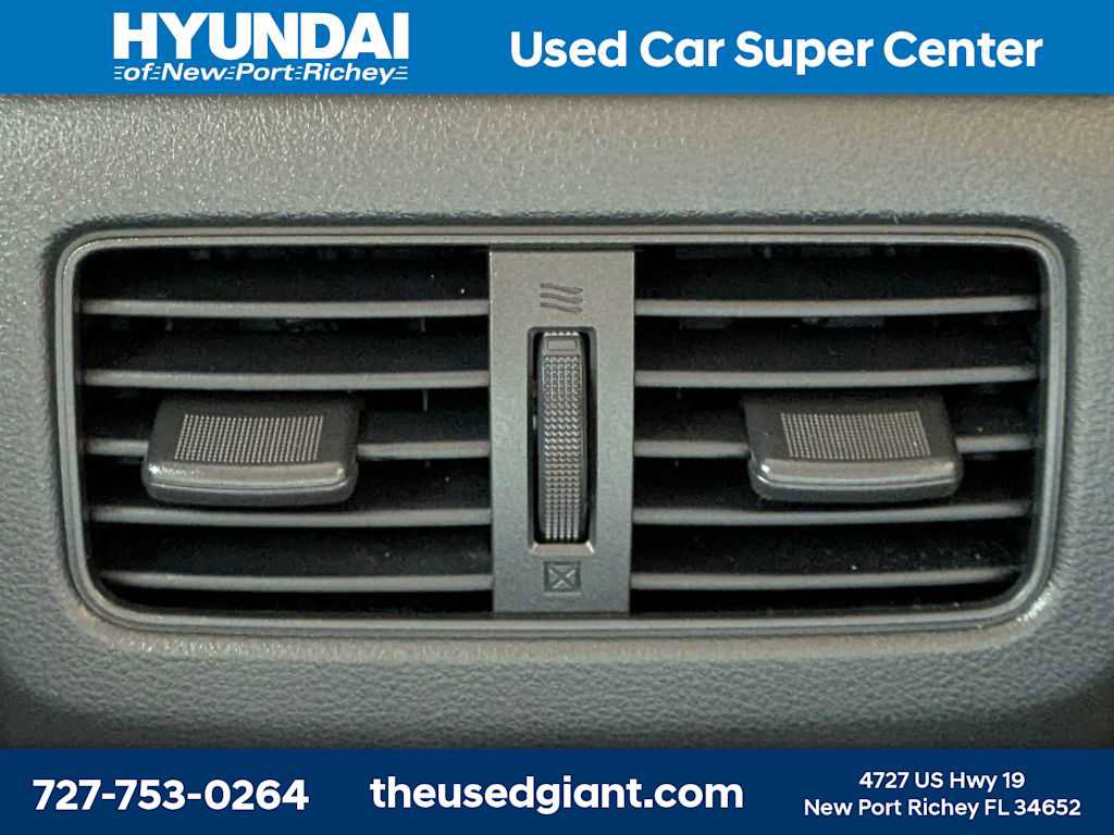 Used 2025 Nissan Rogue SL image 17