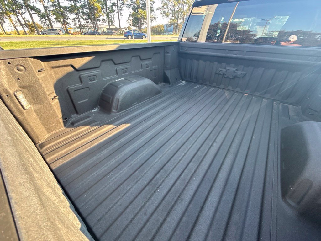 Used 2023 Chevrolet Silverado 1500 LT w/ Protection Package AWD/4WD image 5